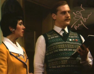 Television Autograph: DAVID TROUGHTON (Hi de Hi) Signed Photo - Bild 1 von 1