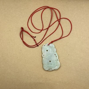 Vintage chinesische asiatische geschnitzte Jade Halskette Anhänger Foo Hund Münze Perlen Nachlass - Bild 1 von 3