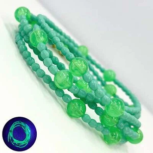 Vintage Long Green / Teal Glass Bead Uranium Beaded Necklace - Picture 1 of 6