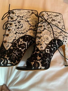 Givenchy Womens Black and White Open-toed lace up bootie Size 40 - Picture 1 of 11