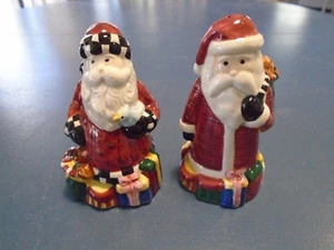 Sakura Magie des Weihnachtsmanns Salz- und Pfefferstreuer von Debbie Mumm - Bild 1 von 1
