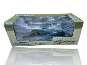 Triton Bass Boat and Trailer - Green (Ertl) 1/18 With Box