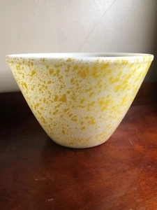 VTG ANCHOR HOCKING FIRE KING Yellow Splatter SPLASH PROOF 9 1/2" MIXING BOWL - Picture 1 of 6