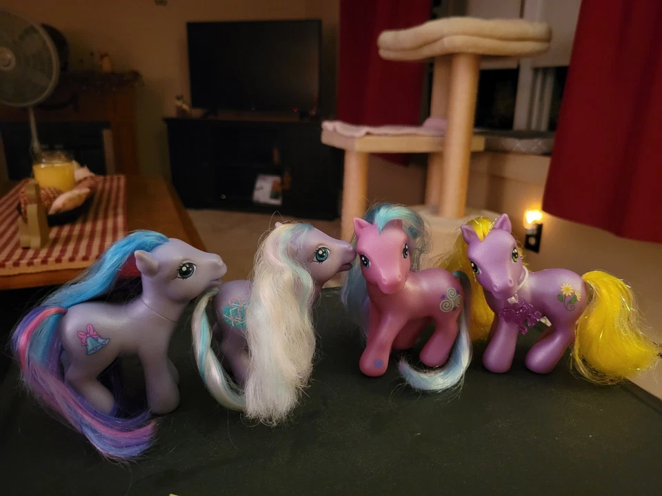  My Little Ponies Hasbro G3 de colección. Juego de 4. Foto 1 de 3