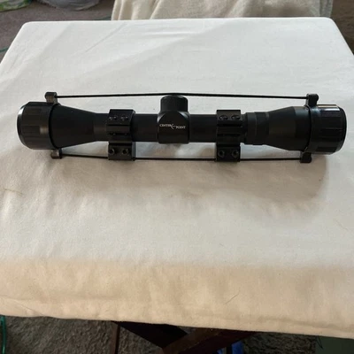 Mira para rifle de caza puerto de gas nitrógeno punto central 4x32 MIL DOT 4 vías. $20. Foto 1 de 4