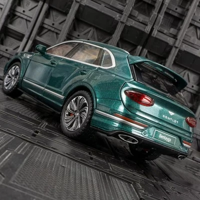 1:24 Bentley Bentayga Aleación Diecast Metal Coche Modelo Vehículo Colección Regalo NUEVO Foto 1 de 4