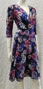 JACQUI E sz S 10 Best Travel DRESS Floral Wrap Stretch V-neck Fit & Flare #D5 - Picture 1 of 10
