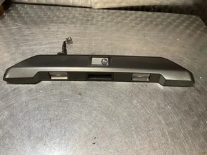 2018 FORD TRANSIT CUSTOM TOURNEO TAILGATE NUMBER PLATE TRIM WITH CAMERA - Picture 1 of 8