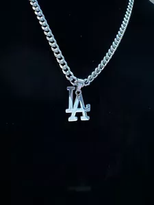 Los Angeles Dodgers Necklace - Picture 1 of 2