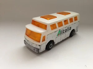 Matchbox Superfast No.65 - Airport Coach Bus - Alitalia - Reisebus - 1977 - Bild 1 von 11