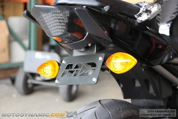 Kit eliminador de guardabarros con luz de licencia LED atornillado directo para Yamaha FZ6R 09-17 Foto 1 de 1