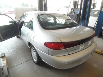 Bomba de dirección asistida usada se adapta a: Ford Escort 1999 exc. Cpe Grado A Foto 1 de 4