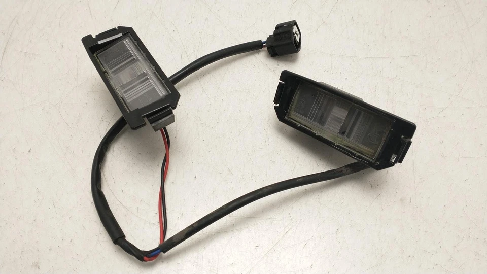 HYUNDAI IONIQ NUMBER PLATE LAMPS Petrol Hatchback PAIR 16-22 - Image 1 of 3