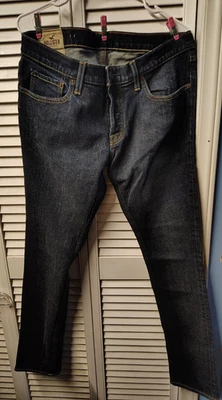 Hollister Men's SZ 36 x 32 NWOT Dark Denim Jeans Authentic Buttons Closure - Image 1 of 4