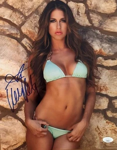Kelly Kelly WWE/WWF/ECW Autographed 11 x 14 Photo On Rocks - Picture 1 of 1