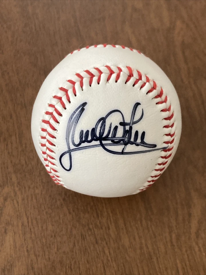 Béisbol autografiado por Sandy Alomar Jr. sin certificado de autenticidad Foto 1 de 1