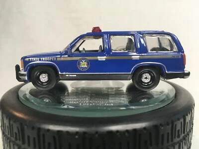 Johnny Lightning 1997 Chevy Tahoe New York State Trooper  Police - Loose 1:64 - Image 1 of 4