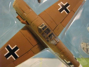 LUFTWAFFE ME-109G-2 CON PLATAFORMA BRÚJULA NORTE DE ÁFRICA MODELO DIECAST ESCALA 1:72 - Imagen 1 de 11
