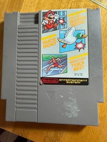 Super Mario/Duck Hunt/Track Meet [Red Overalls](Nintendo NES, 1988)-Works!
