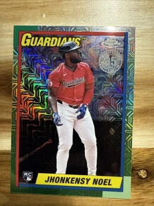 2025 Topps Series 2 Silver Pack 1990 Chrome Mojo T90C-114 Jhonkensy Noel RC - Bild 1 von 2