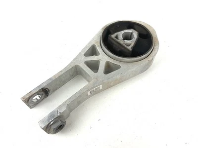 2019 - 2023 JEEP RENEGADE TRANSMISSION MOUNT BRACKET OEM 68439620AA - Image 1 of 4