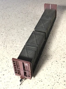 Norfolk Southern 114033 60' Bulkhead Flat w/crated loads detailed C-7 OBX - Picture 1 of 12