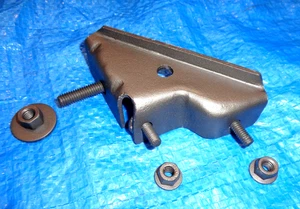 1968-70 MOPAR B-BODY 2-DOOR LEFT DOOR VENT WING WINDOW FRONT SUPPORT BRACKET VGC - Picture 1 of 6