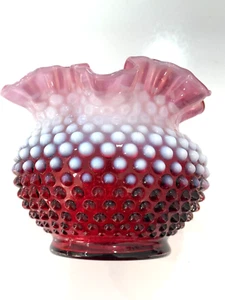 Vintage Fenton Cranberry Opalescent Hobnail Glass Ruffled Short Vase - Picture 1 of 9