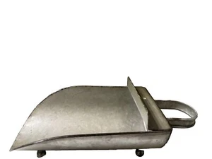 Vintage  Galvanized Metal Grain-Feed ?  Scoop - Picture 1 of 6