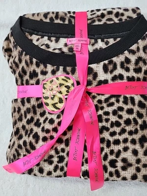 Conjunto de Pijama Feminino Betsy Johnson Leopardo Flanela Tamanho M Novo - Imagem 1 de 4