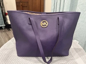 Michael Kors Travel Tote In Purple-Gold Accents-Cream Color Interior-Great Shape - Picture 1 of 7