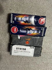 Spark Plugs Set Of 4 Royal Enfield And NGK - Picture 1 of 3