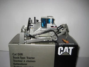 CATERPILLAR D 9 R PLANIERRAUPE MATTGOLD #451 NZG 1:50 LIMITIERT - Picture 1 of 1