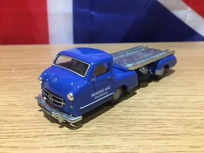 Mercedes Benz Transporter #1024 1:43 Conrad 1955 Foto 1 de 4
