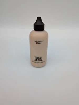 MAC Face and Body Foundation 120ml - Shade C1 - Image 1 of 3