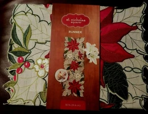 POINSETTIA TABLE RUNNER 13" x 36" ST NICHOLAS SQUARE NEW IN ORIGINAL PACKAGING - Picture 1 of 4