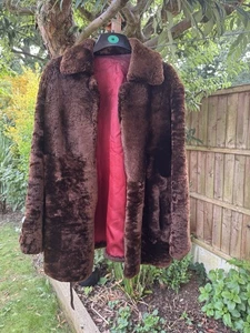Unbranded UK 14 Vintage 1960’s Faux Brown Fur Coat Collared Lined Front Pockets - Picture 1 of 18