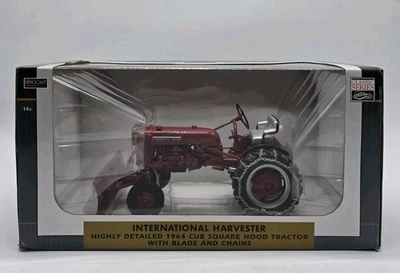 SpecCast INTERNATIONAL HARVESTER 1964 Cub Square Hood Tractor Blade & Chain 1/16 - Image 1 of 4