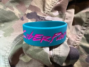 2x CYBERPUNK Silikon Armband 1" breit, Veteranen betrieben - Bild 1 von 15