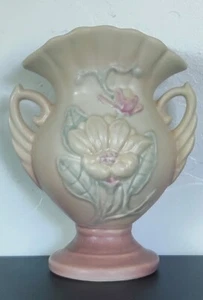 Hull Pottery Magnolia Matte Fan Vase *Footed *6 1/2" **Double Handled *1946-1947 - Picture 1 of 13