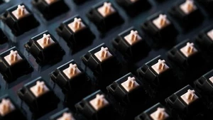 Lubed and Filmed Alpaca V2 Linear Switches (90 Count) - Picture 1 of 4