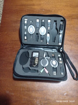 valigetta cavi riduttori usb connettori ipod pc notebook computer - Immagine 1 di 4