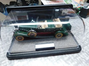 1932 Cadillac V-16 sport phaeton 1/25 diecast Danbury Mint - Picture 1 of 12
