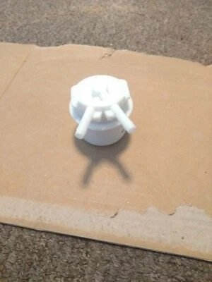 New Fuel Filter Fits Toyota Camry Carina Celica Corolla (VFF139)  - Image 1 of 2