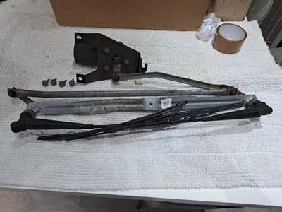 Ford Escort Mk2 Wiper Linkage - Image 1 of 4