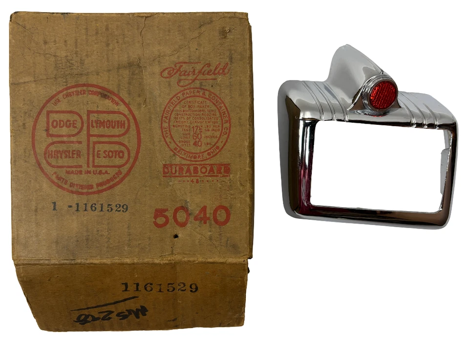 Nuevo bisel de lámpara trasera izquierda stock antiguo para modelos Dodge Mopar 1946-48 #1161529 Foto 1 de 1