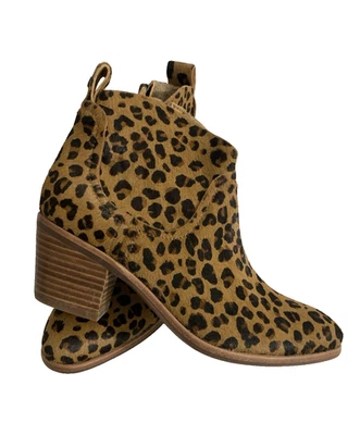 UGG Botines Pelo de Vaca Cuero Estampado Leopardo Talla 6.5 NUEVO Foto 1 de 4