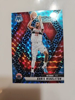 Mosaico Panini Khris Middleton 2024-25 Spectris azul FOTL #112 Wizards/25 Foto 1 de 2