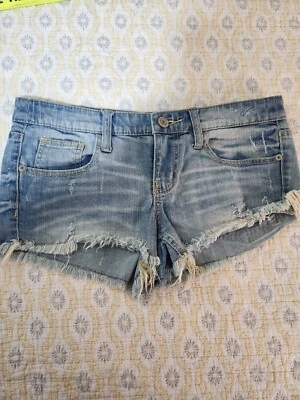Pantalones cortos de mezclilla Mossimo para mujer talla 9 lavado a piedra desgastado corte estilo 2014 Foto 1 de 4