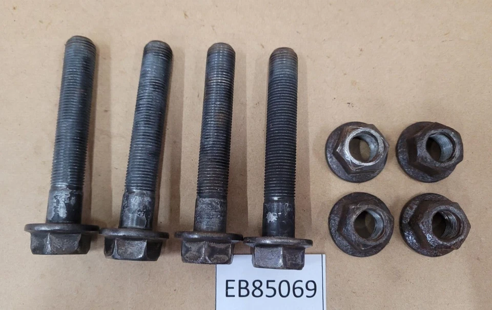 OEM 2009-2012 Dodge Ram 1500 4x4 brazo de control trasero pernos de montaje brazos de eje de perno Foto 1 de 4